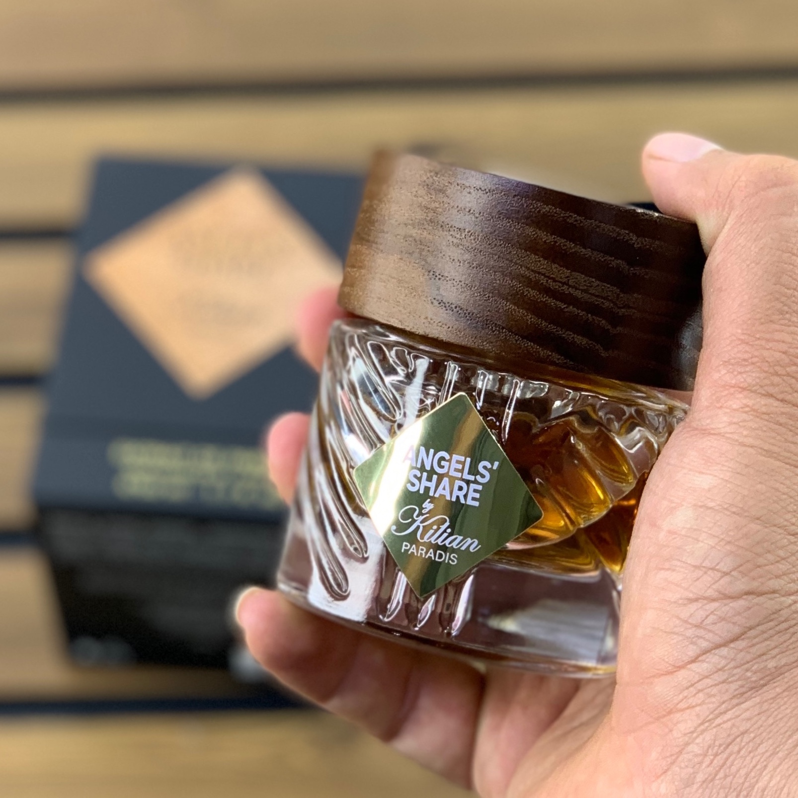 عطرو ادکلن انجلزشیرپارادایس هارد باکس تظمینی