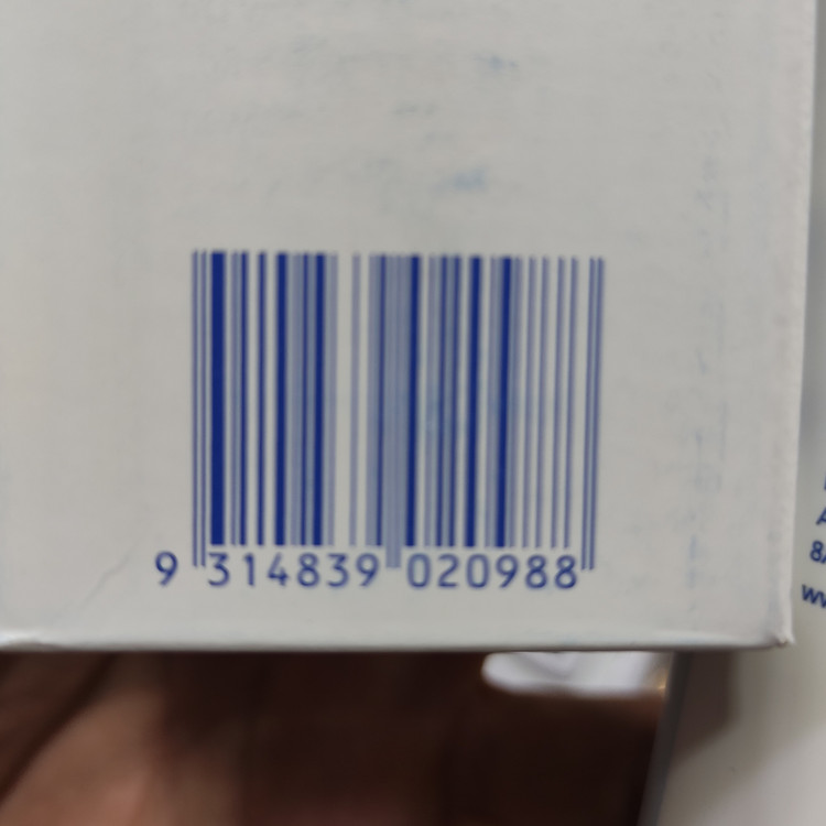 کرم تیوپی مرطوب کننده کیو وی SPF 30 پرویتامینه