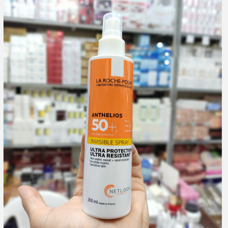 ضد آفتاب اسپری لاروش پوزای SPF 50 مدل آنتلیوس 200 میل