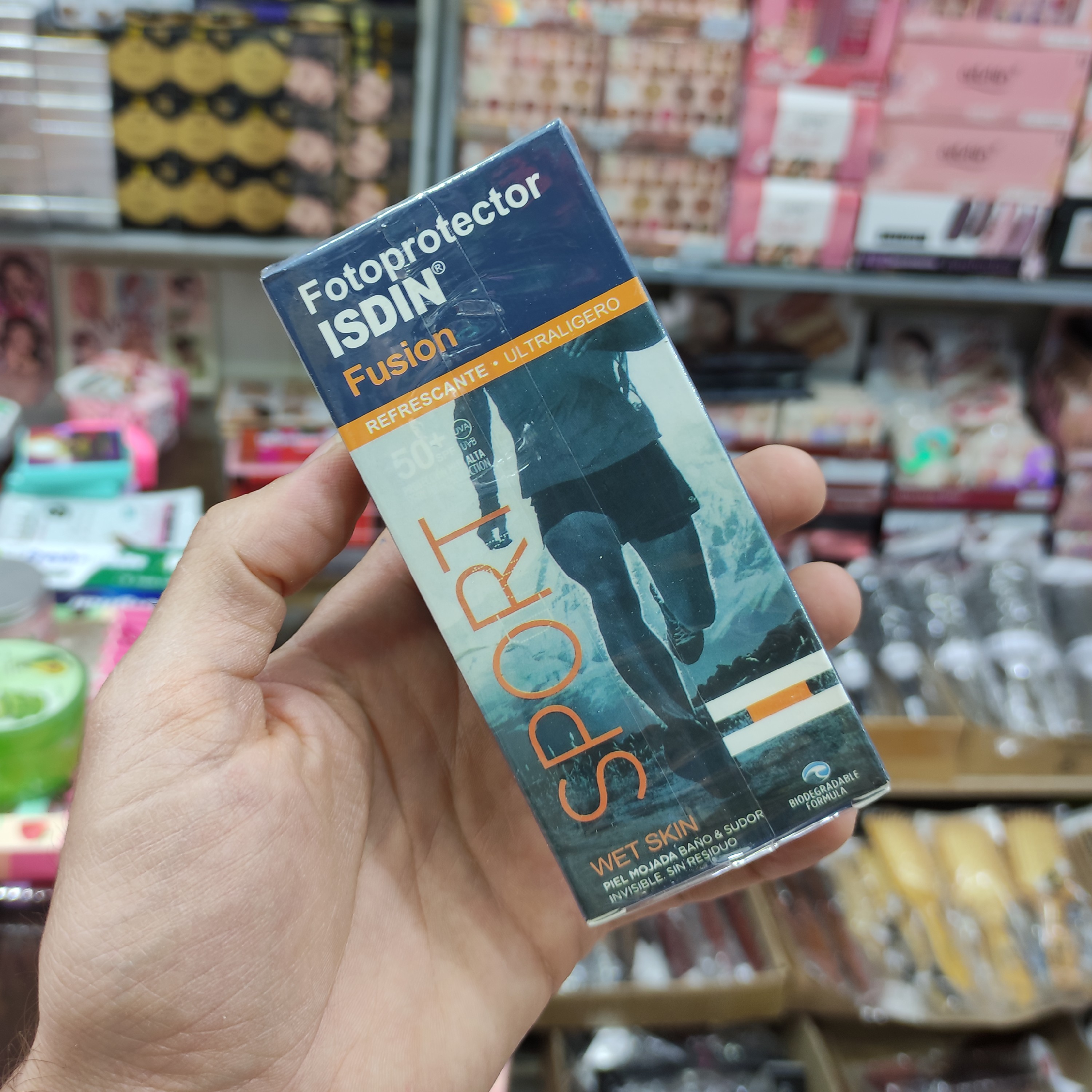 ضد آفتاب ایزدین مدل Sport SPF 50 اسپانیا