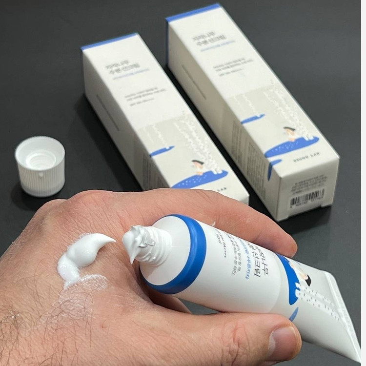 ضد آفتاب مرطوب کننده راندلب کره SPF 50
