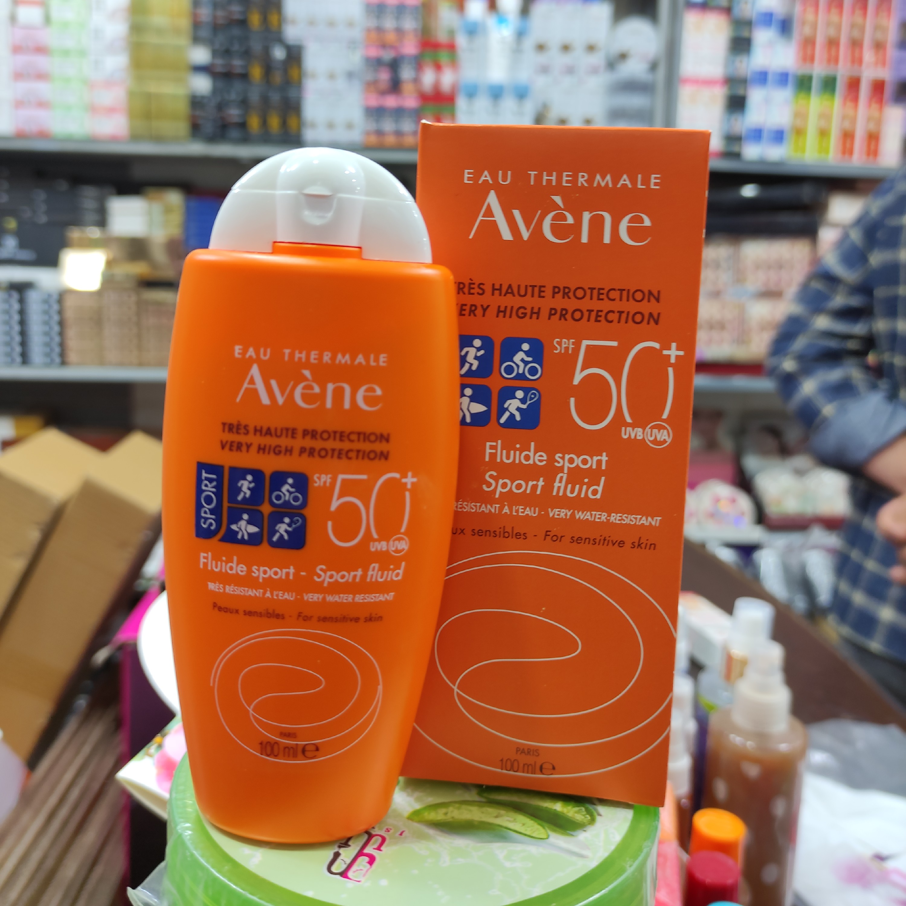 ضد آفتاب اون اسپورت بی رنگ SPF 50 فرانسه