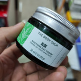 کرم روز الوئه ورا بادی شاپ مناسب پوست های حساس و خشک فاقد عطر و اسانس و کاملا گیاهی فاقد چربی و جذب سریع