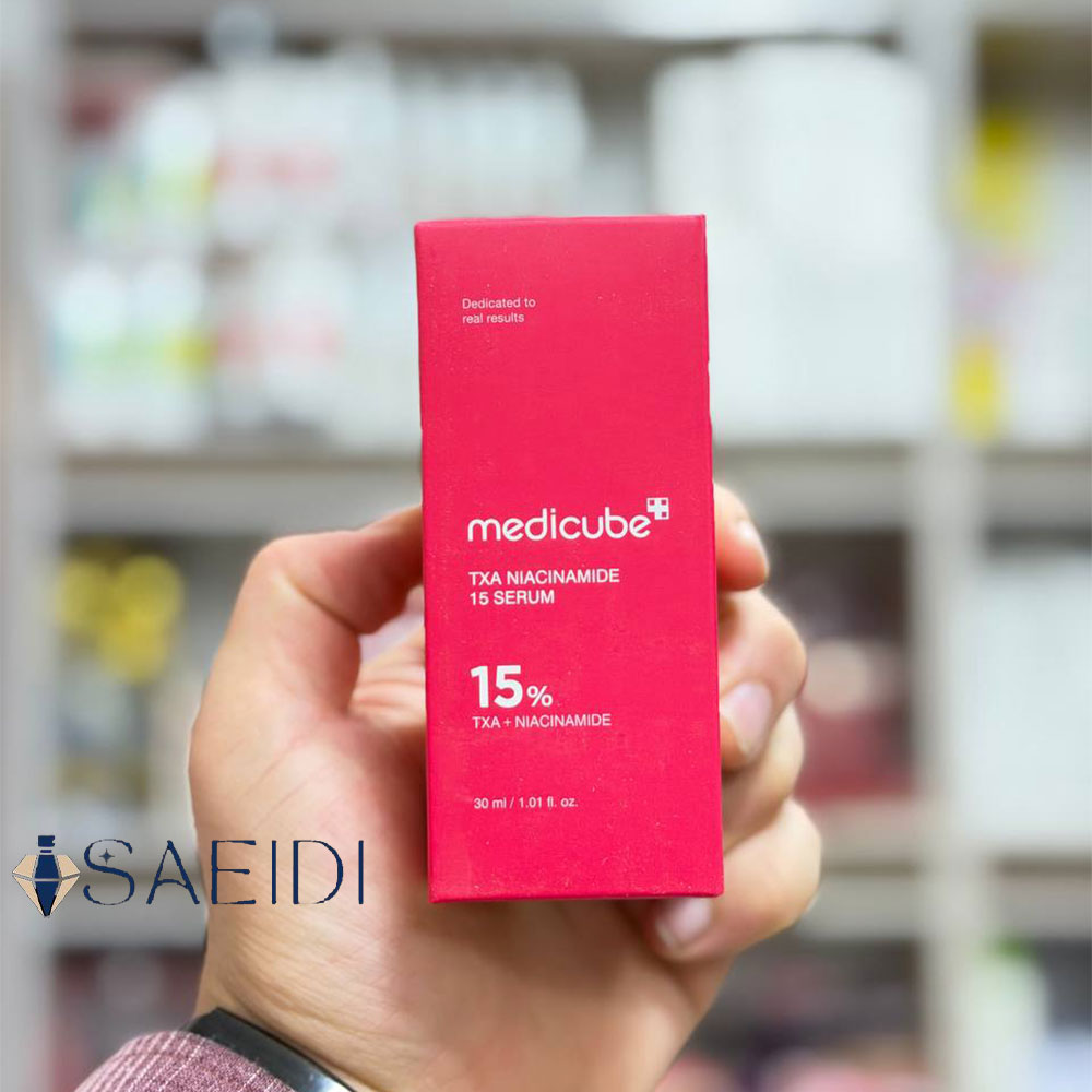 سرم نیاسینامید و ترانگزامیک اسید 15% مدی کیوب حجم 30 میلی لیتر