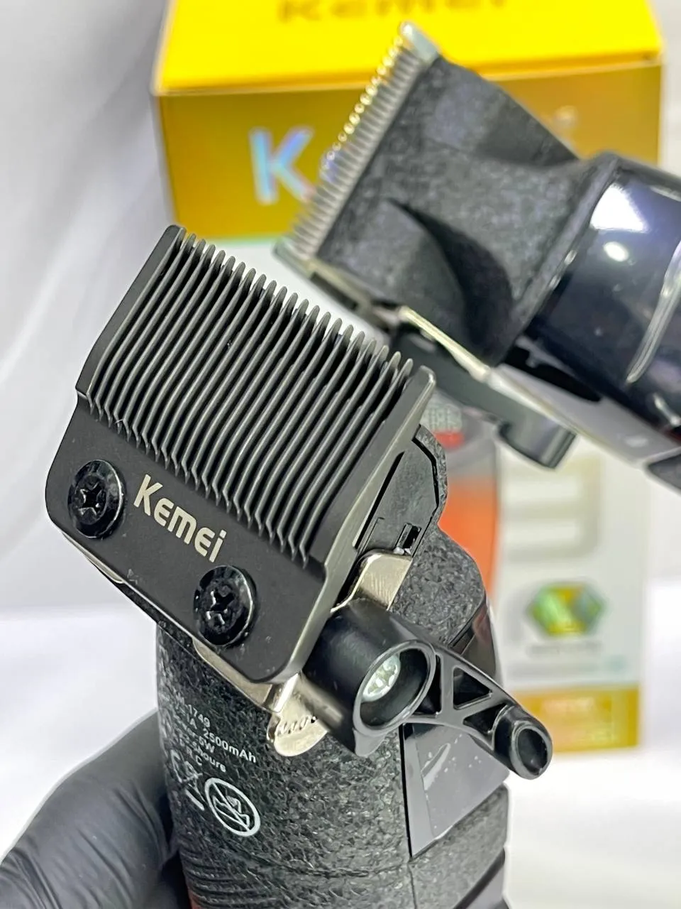 ماشین اصلاح حجم زن کیمی مدل Kemei KM-1749