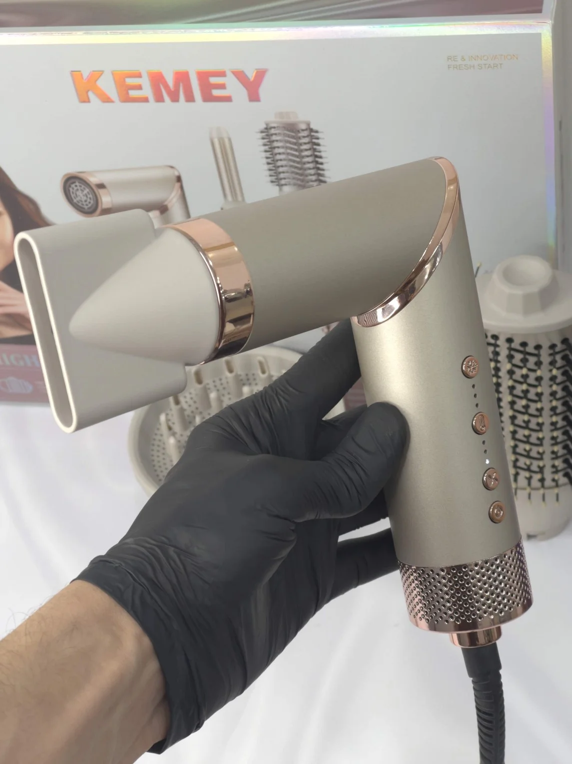 سشوار حرفه ای کیمی مدل KM-6908