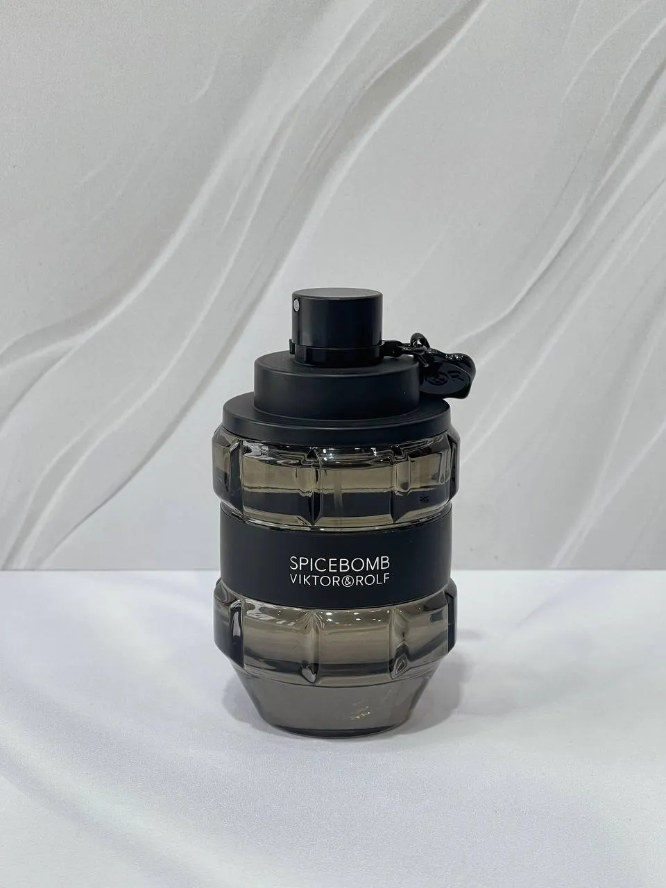 ادکلن ویکتور اند رولف اسپایس بمب Viktor Rolf Spice Bomb