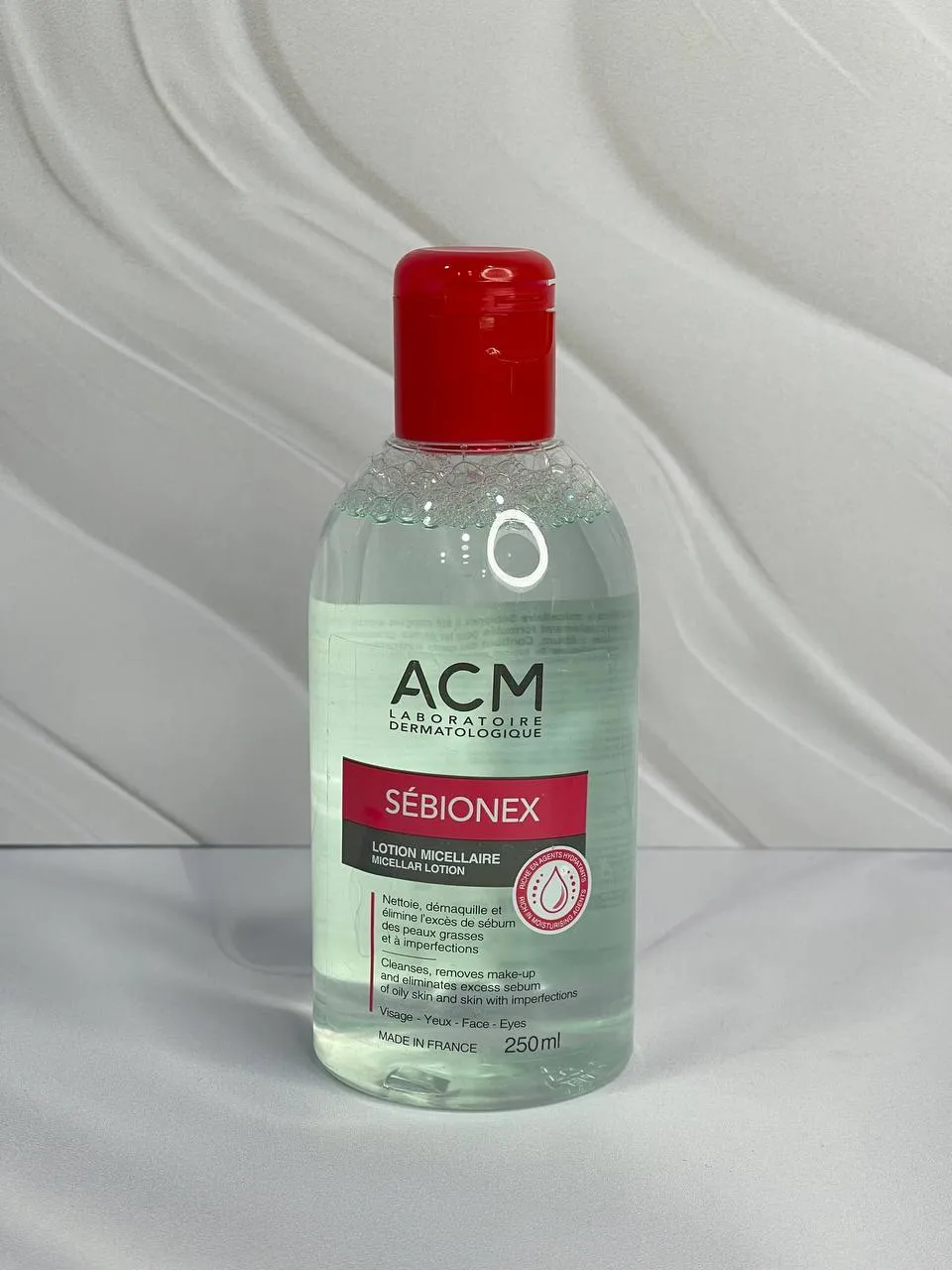 میسلار واتر و آرایش پاک کن ای سی ام ACM
