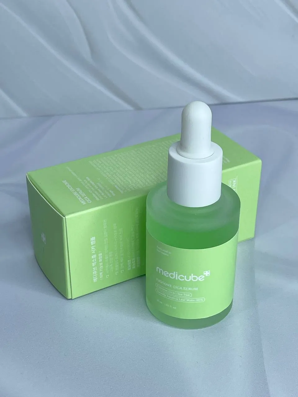 سرم تسکین دهنده اگزوزوم سیکا مدی کیوب Medicube Exosome Cica