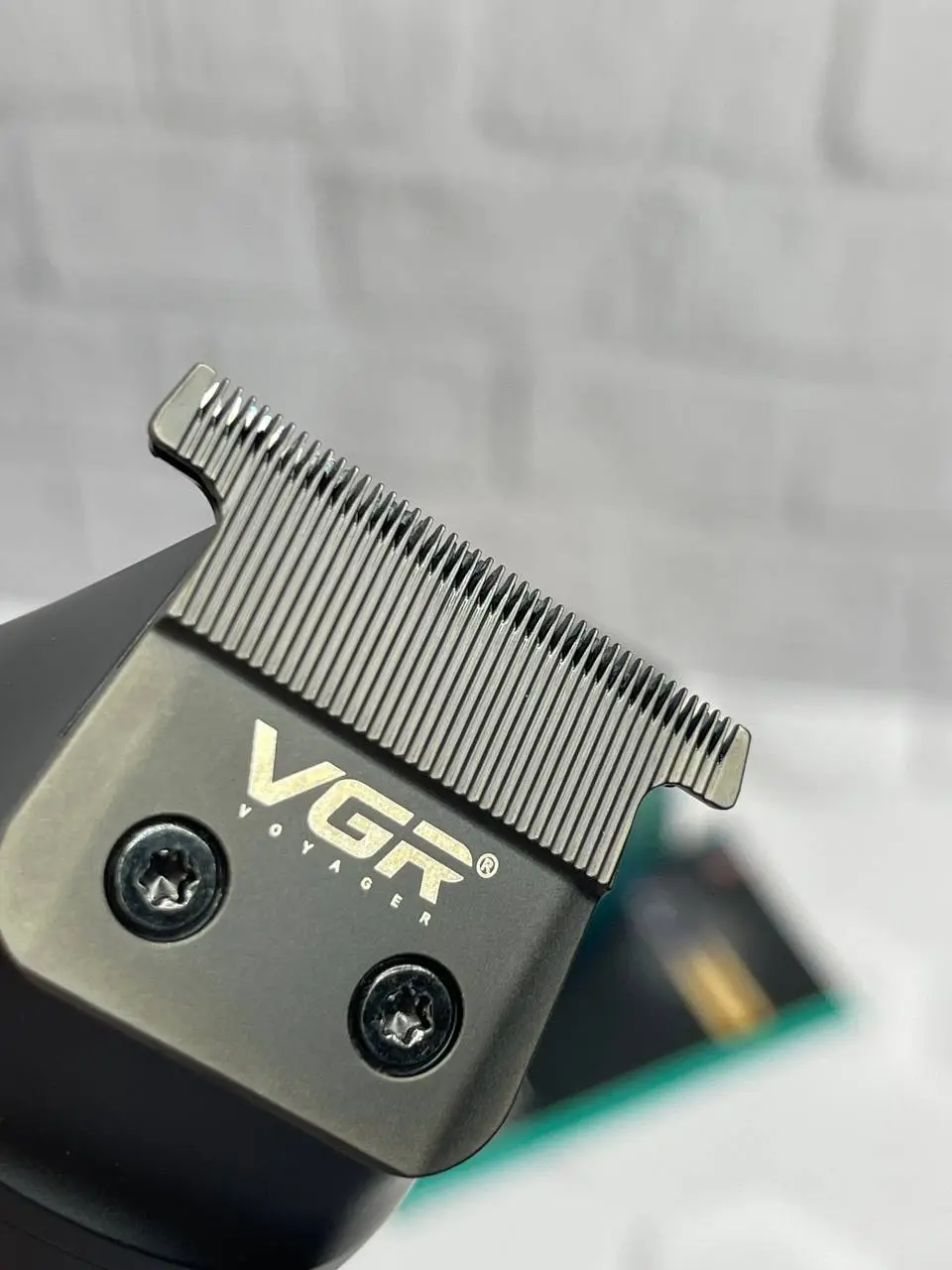 ماشین اصلاح صفر زن و خط زن وی جی ار مدل VGR V-990