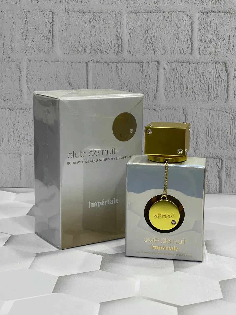 ادکلن آرماف کلاب د نویت وایت ایمپریال Armaf Club de Nuit White Imperialeاصل