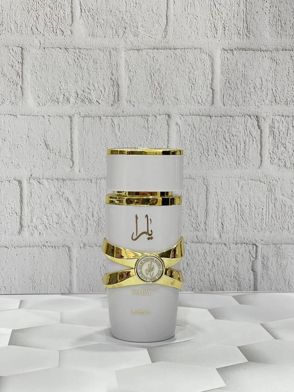 عطر یارا سفید لطافهیارا موی Yara Moi Lattafaاصل