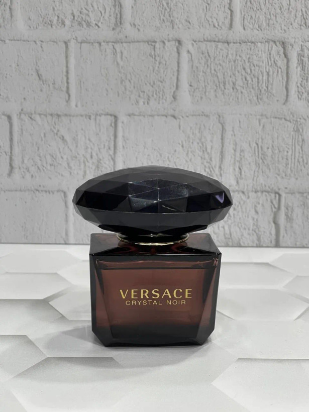 ادکلن ورساچه کریستال نویر زنانه Versace Crystal Noirاصل
