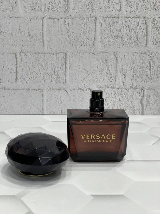 ادکلن ورساچه کریستال نویر زنانه Versace Crystal Noirاصل
