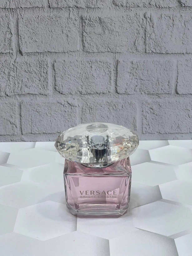 ادکلن ورساچه صورتی-برایت کریستال Versace Bright Crystalاصل