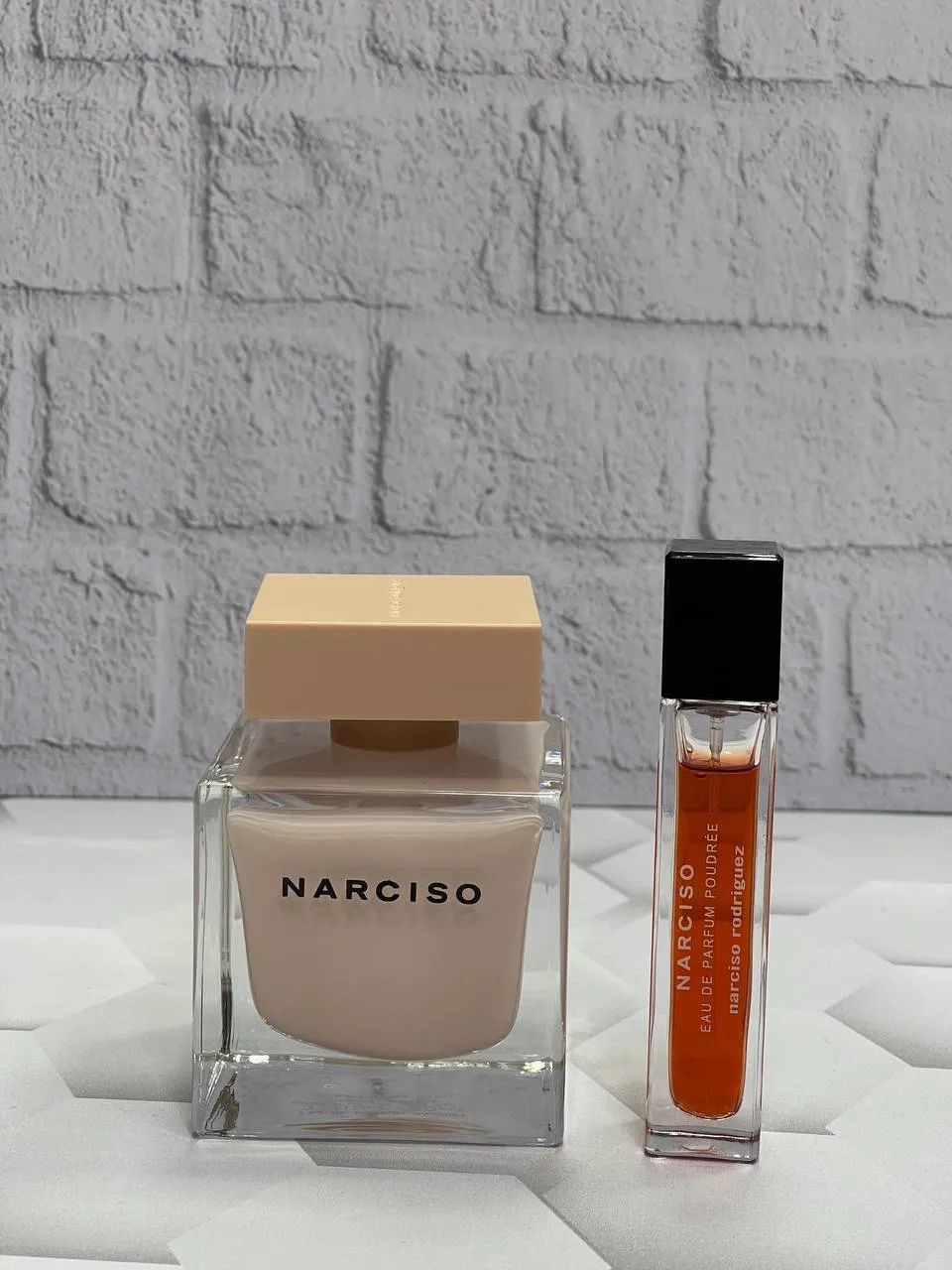 ادکلن نارسیس رودریگز نارسیس پودری ست Narciso Rodriguez Narciso Poudreeاصل