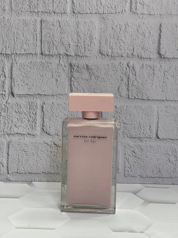 ادکلن نارسیس رودریگز زنانه صورتی پرفیومNarciso Rodriguez for Her EDPاصل
