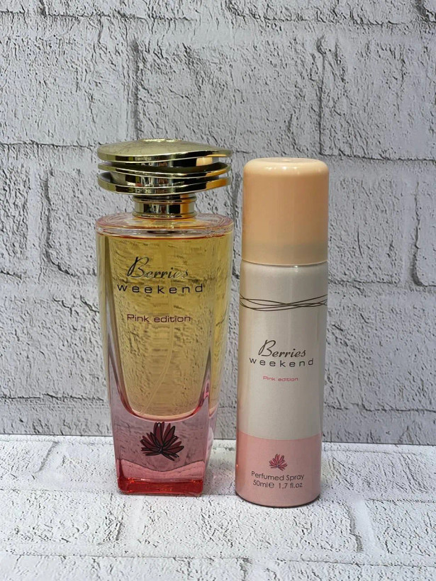 ادکلن فراگرنس بریس ویکند پینک ادیشنFragrance World Berries Weekend Pink Edition