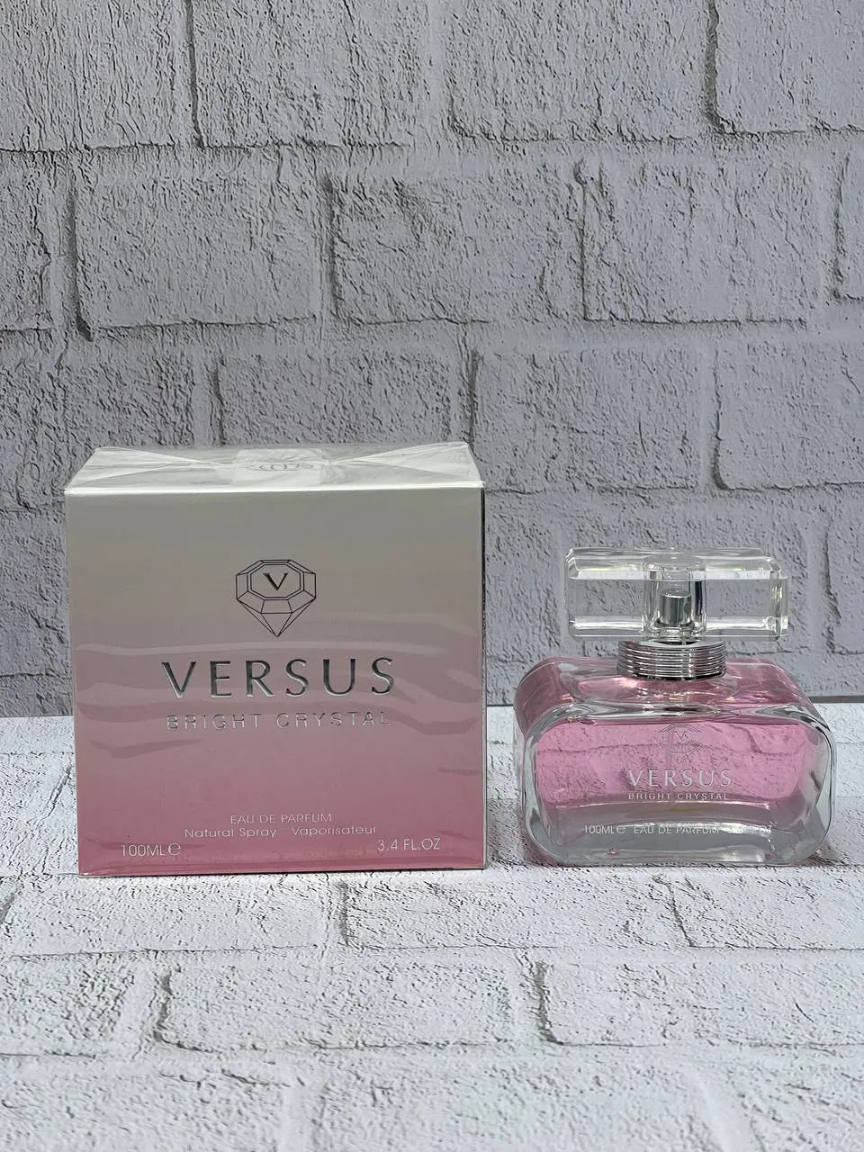 ادکلن ورساچه صورتی کریستال برایت فراگرنس وردVersace Bright Crystal fragrance world