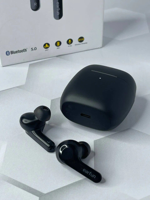 هدفون بی سیم EarFun Air TW200