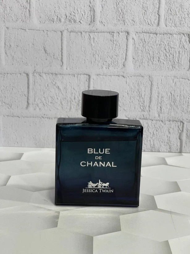 ادکلن بلو شنل جسیکا تواینJessica Twain Blue de chanal