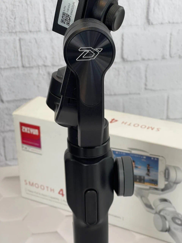 مونوپاد و لرزشگیرسه محوره zhiyun smooth 4 Mobile monopodاصل