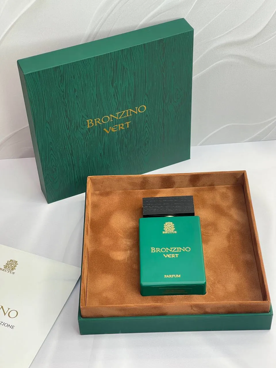 ادکلن بروتوس برونزینو ورتBrutus Bronzino vertاصل