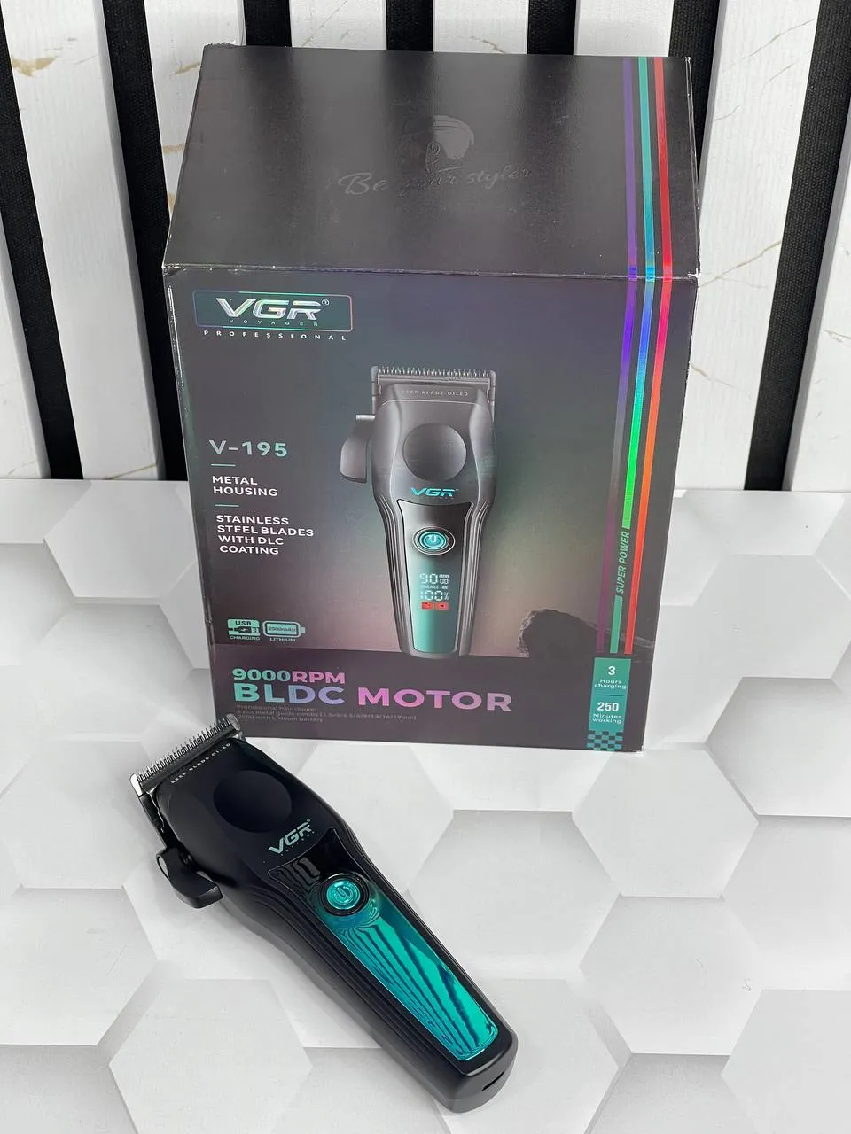 ماشین اصلاح وی جی آر مدل VGR V-195