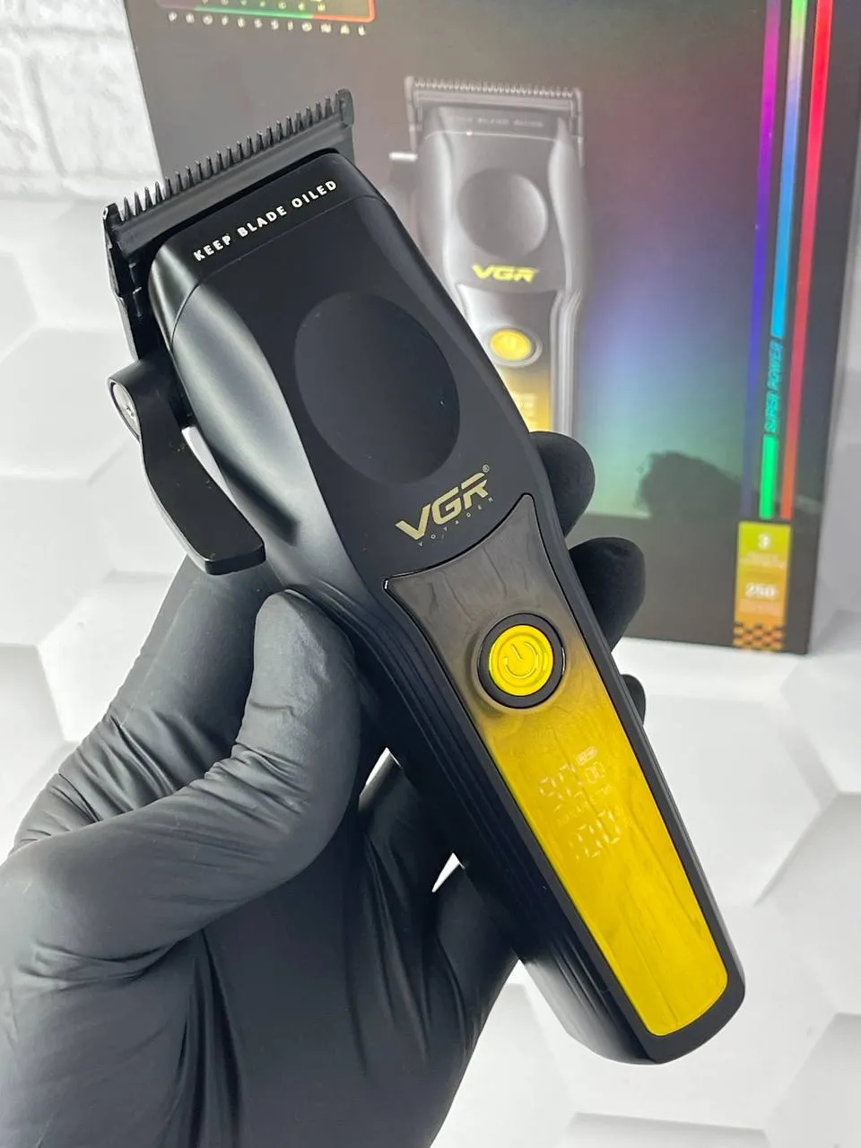 ماشین اصلاح وی جی آر مدل VGR V-195