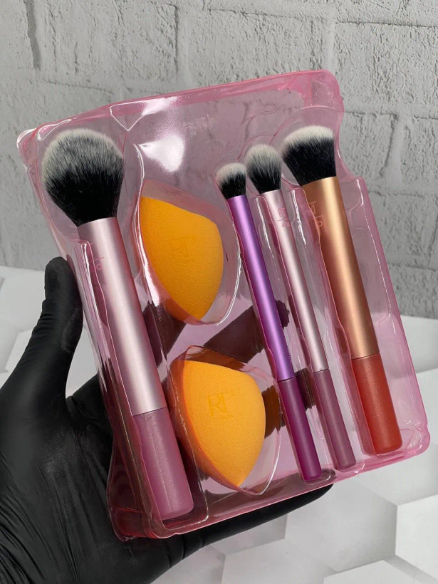 ست برس و پد آرایشی 6 عددی ریل تکنیک مدل everyday essentials