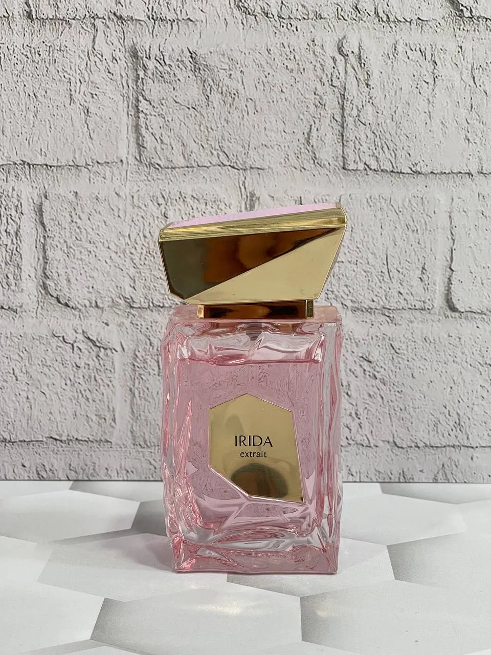 ادکلن ایریدا اکستریت فرنچ اونو رایحه تام فورد الکتریک چری اف ای پاریس Fa Paris - Irida Extrait -Edpاصل