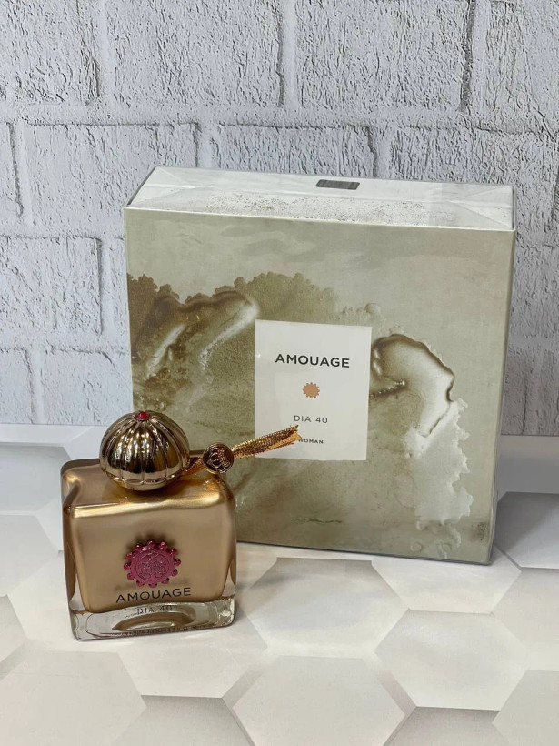 ادکلن آمواج دیا 40 وومن هارد باکس AMOUAGE - Dia 40 Woman