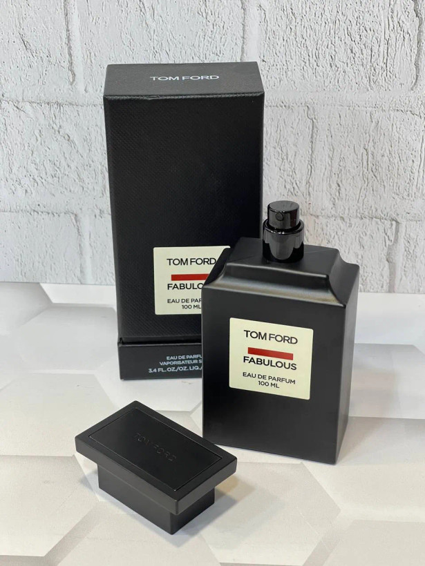 ادکلن تام فورد فاکینگ فابولوس هاردباکسTOM FORD - Fking Fabulous