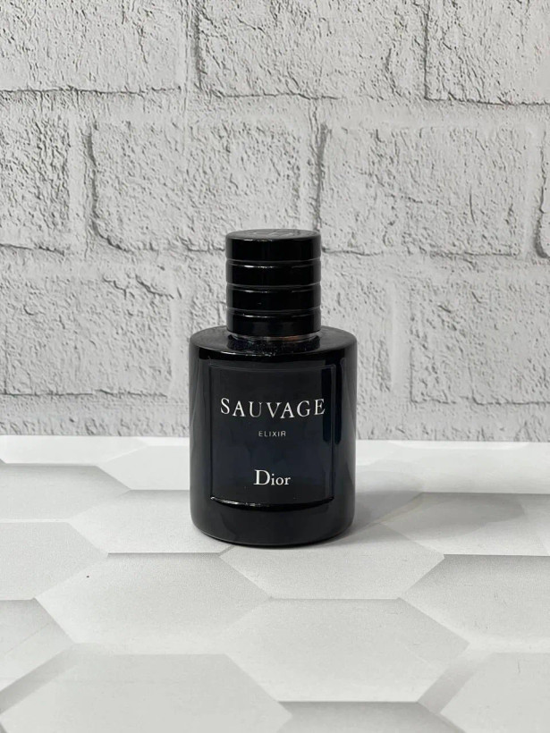 عطر دیور ساواج الکسیرDior Sauvage Elixir 60ml